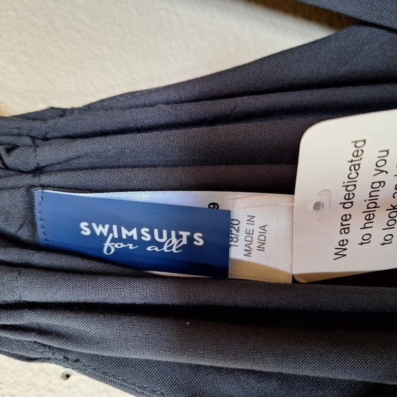 NWT Swimsuits for all Tenley Surplice cover up maxi Dress. Womens size 18/20 - Picture 2 of 9